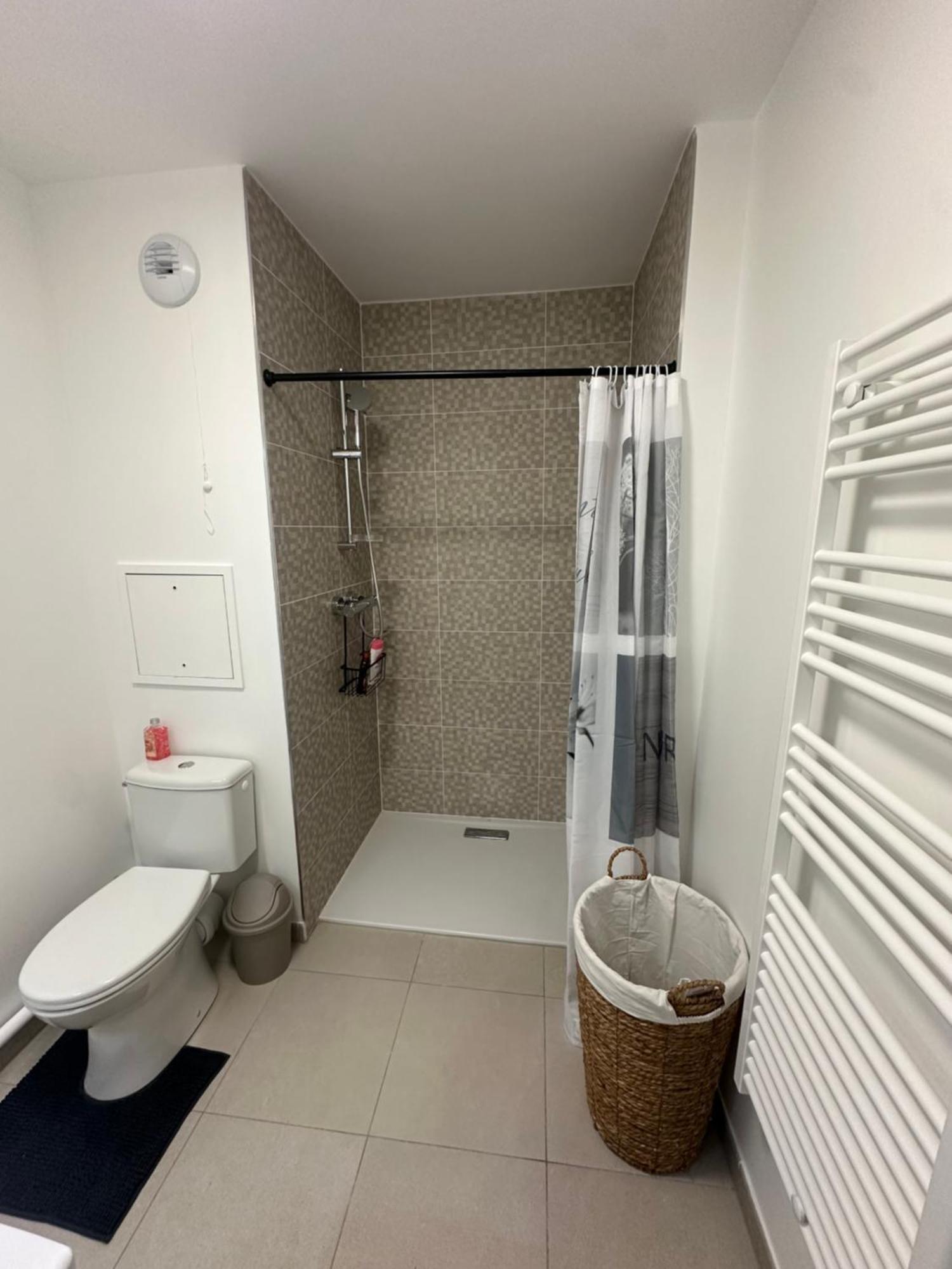 Appartement 2 Pieces Neuf Avec Sont Jardin Prive Franconville  Eksteriør billede